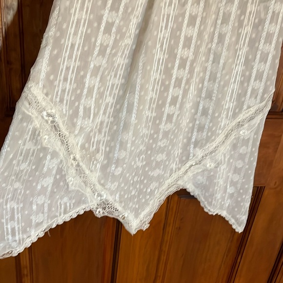 Negligee. - Picture 2 of 7